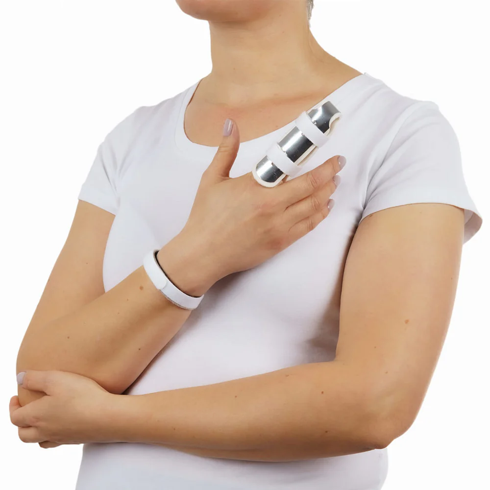 Tynor Finger Extension Splint Injured Finger Fracture Joint Immobilization 2 84a98b44 1585 454e a43d 3ab0905f3630